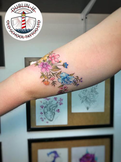 small flower tattoo